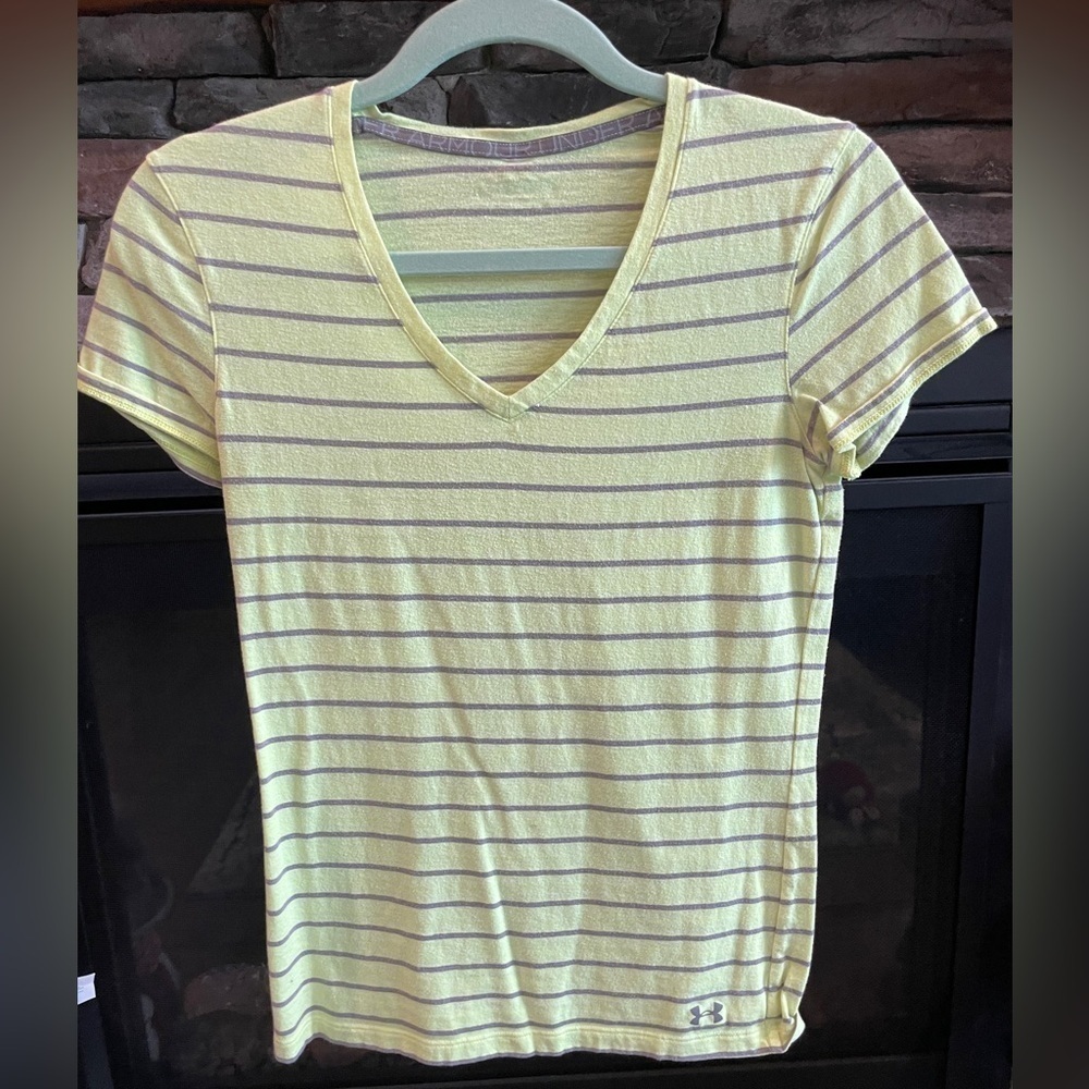 Under Armour Size Small Bright Yellow Gray Stripped Short Sleeve Shirt